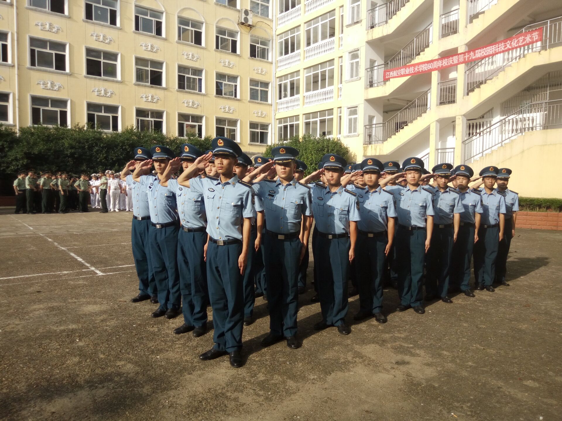 1465131850357038.jpg -59737451909147b4.jpg