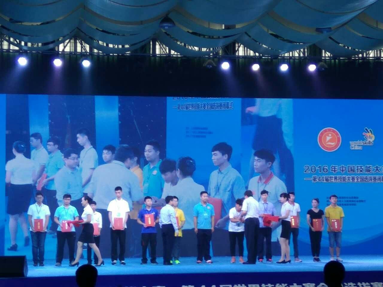 1475214897762646.jpg ds3.jpg