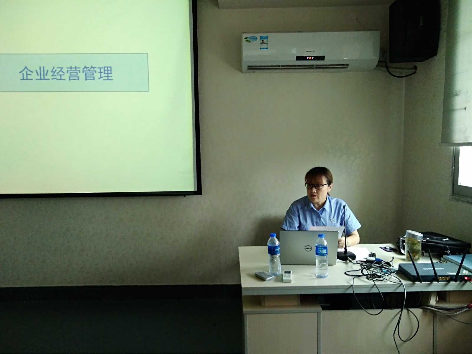 1529683611776548.jpg 265940885126852033.jpg