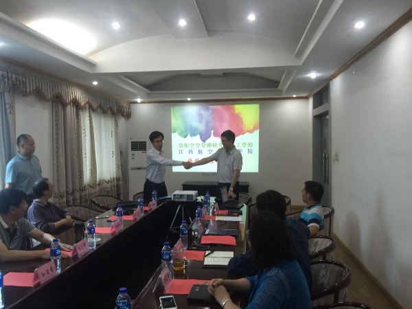 1465200867940379.jpg 206902517812415342.jpg