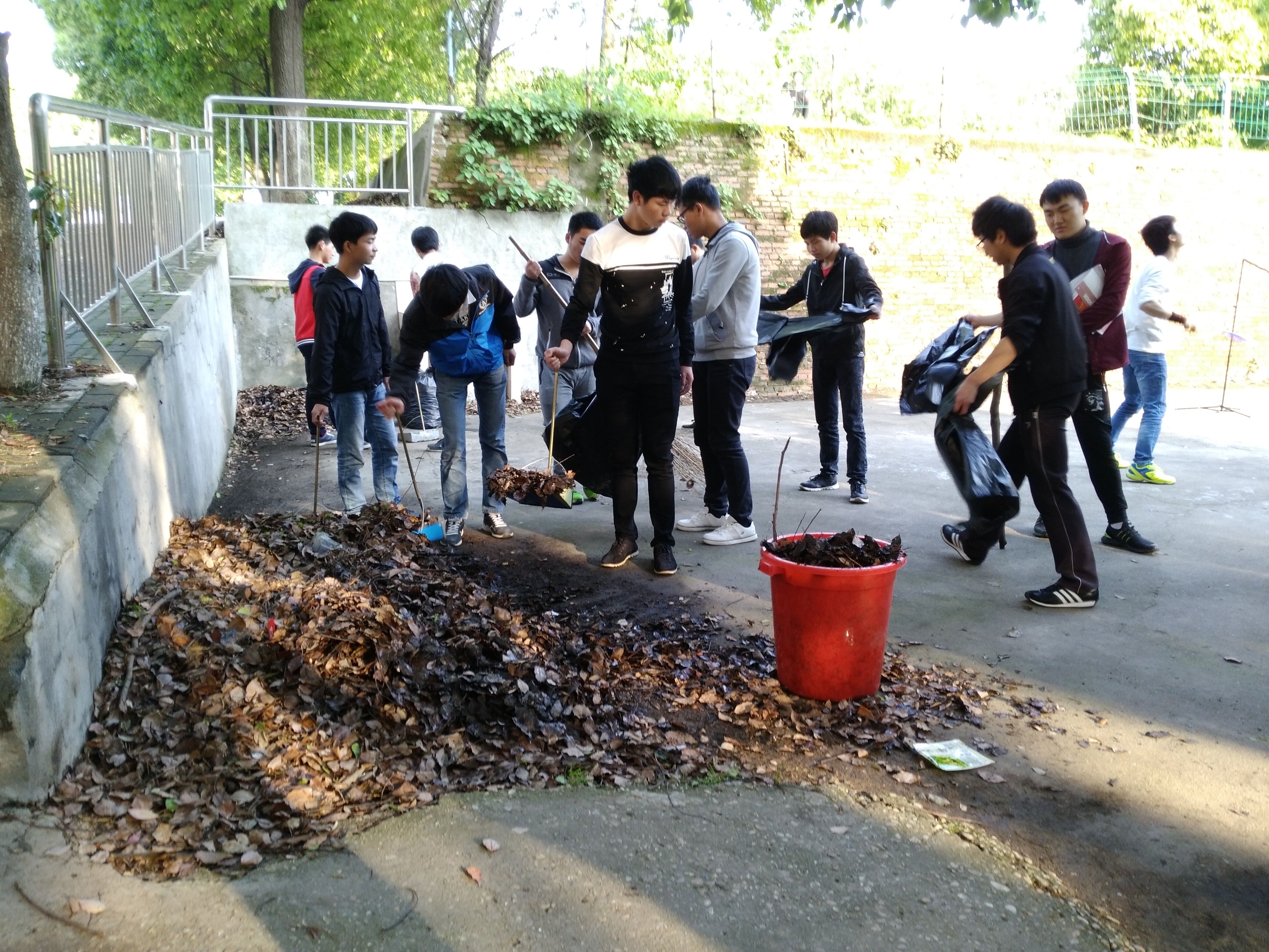 1492006240169756.jpg QQ图片20170412220041.jpg