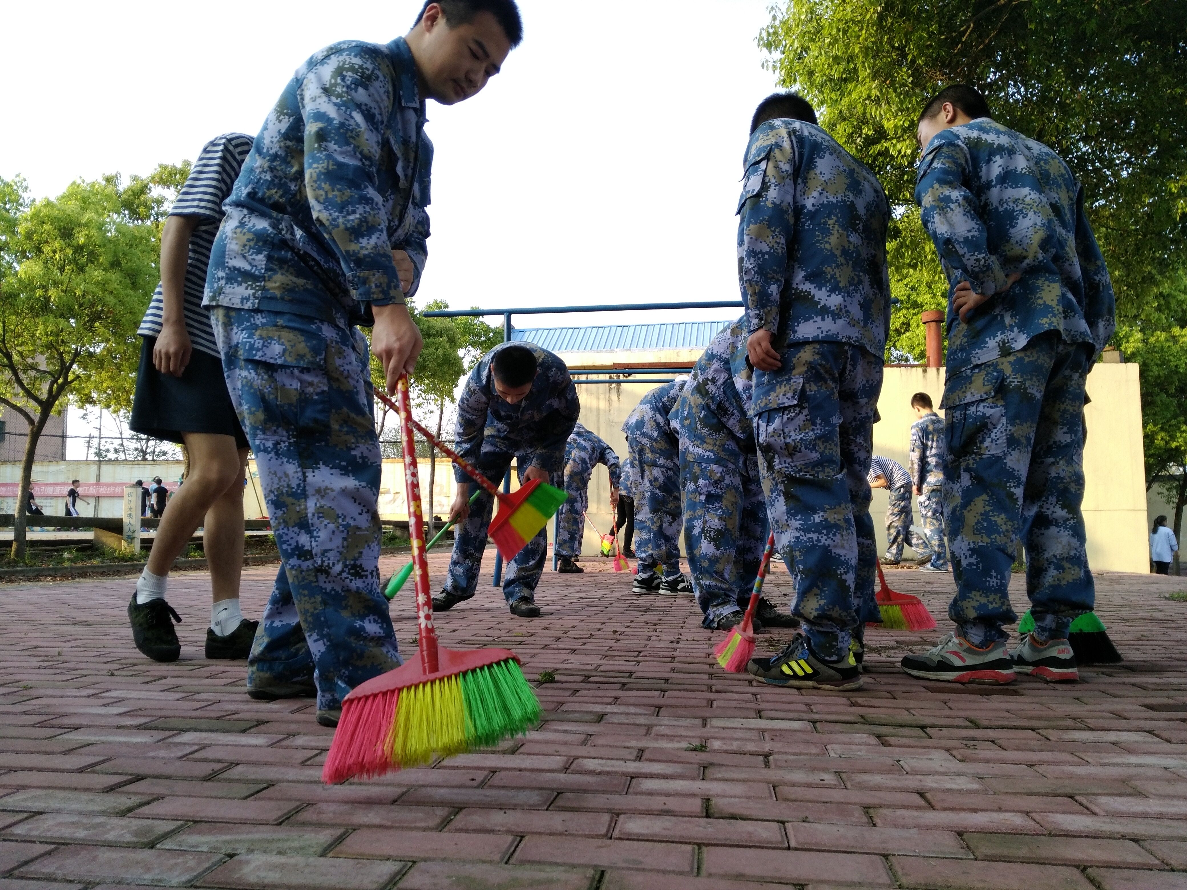 1492006231128451.jpg QQ图片20170412220022.jpg