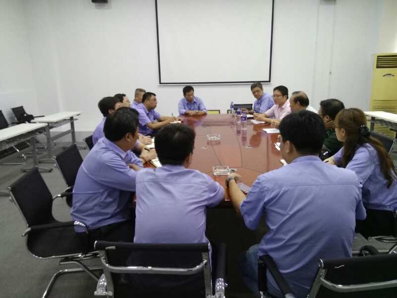 1505222268499023.jpg 省人社厅刘滇鸣来基地考察2.jpg