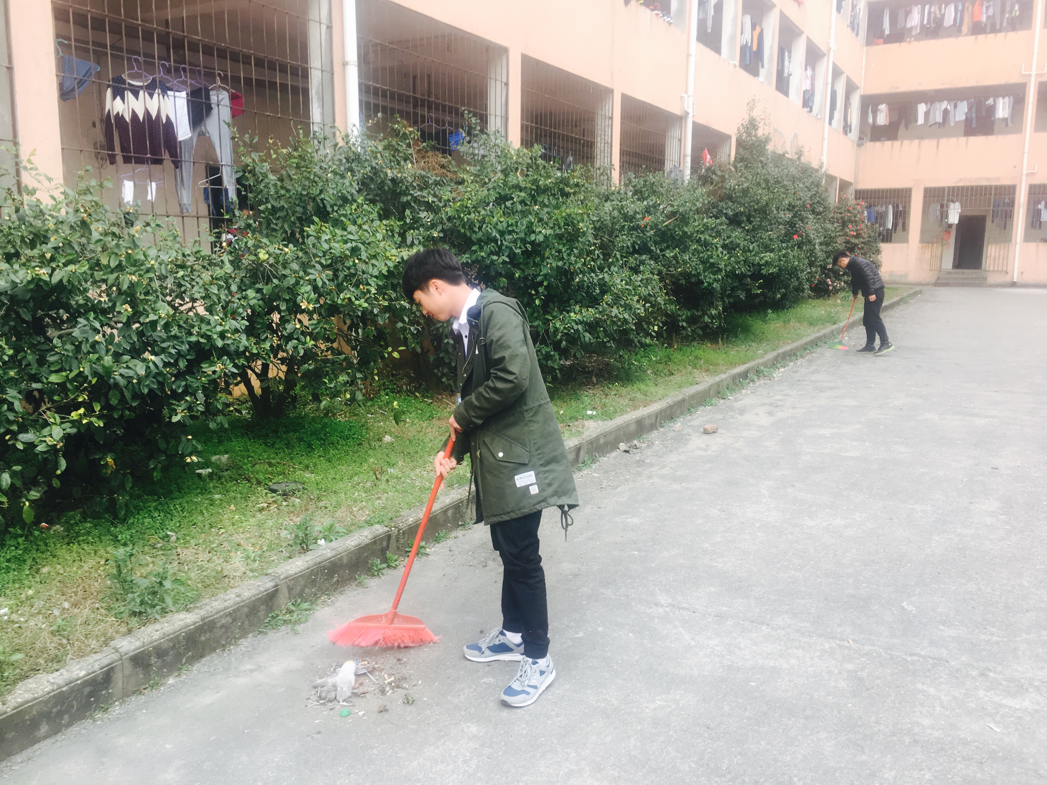 1488721686207602.png F8185D4A1913807F55F975AF27B08085.png