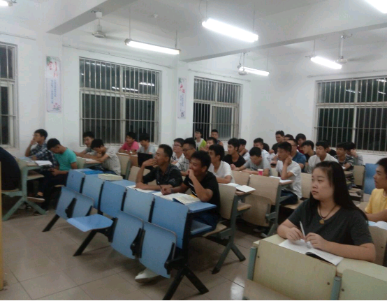 1474886225892563.png 161334班预防艾滋病主题班会图片 (2).png