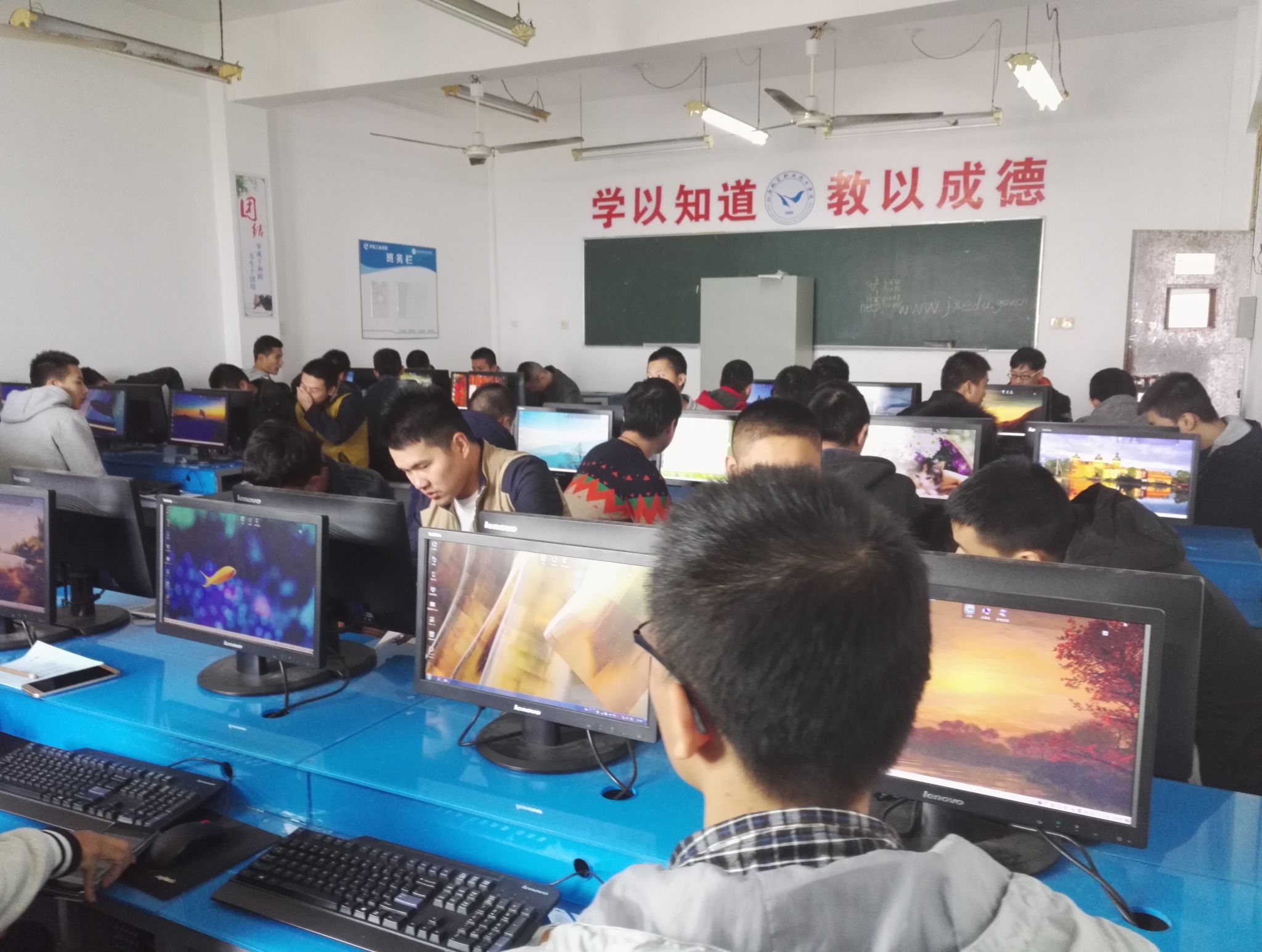 1482071842232036.jpg 02E35649ABCF2CE04FF22D27F98A9F1C.jpg