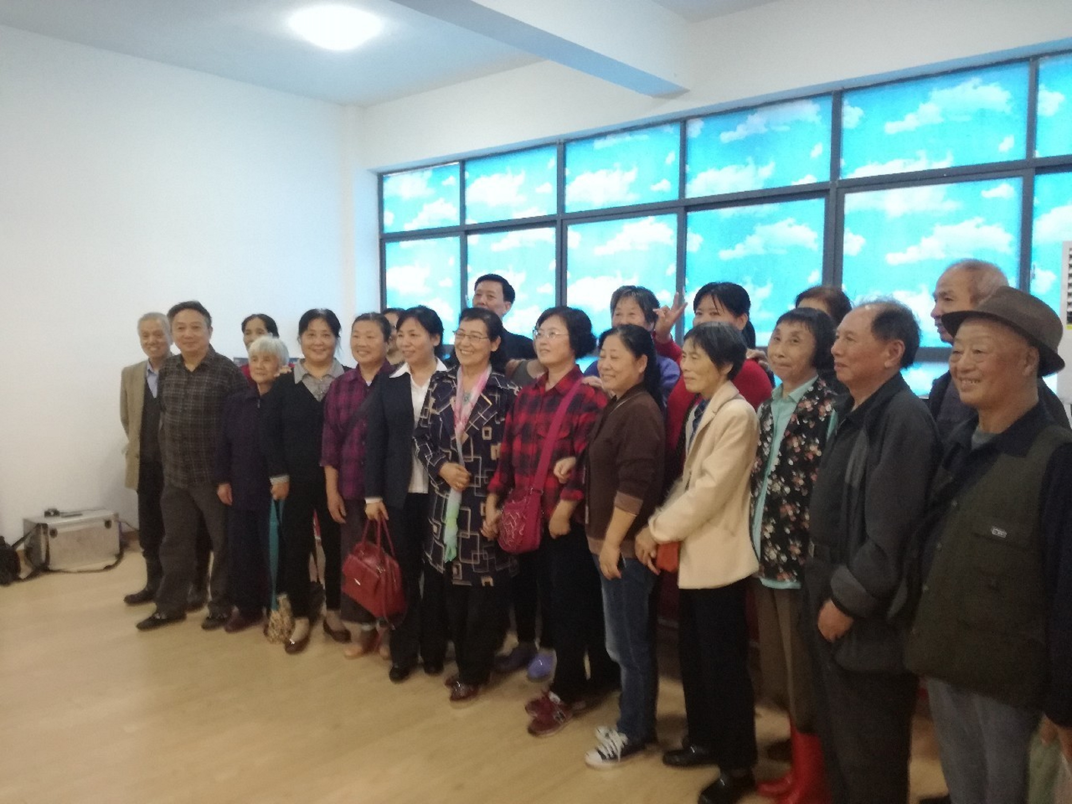 1477316470488609.jpg wqrqr.jpg