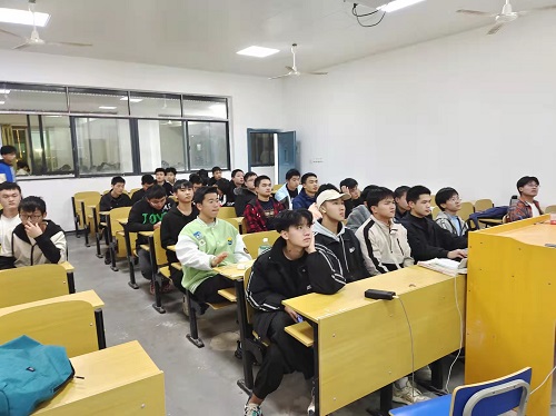 1636616024481157.jpg 云课堂_20211110091422.jpg