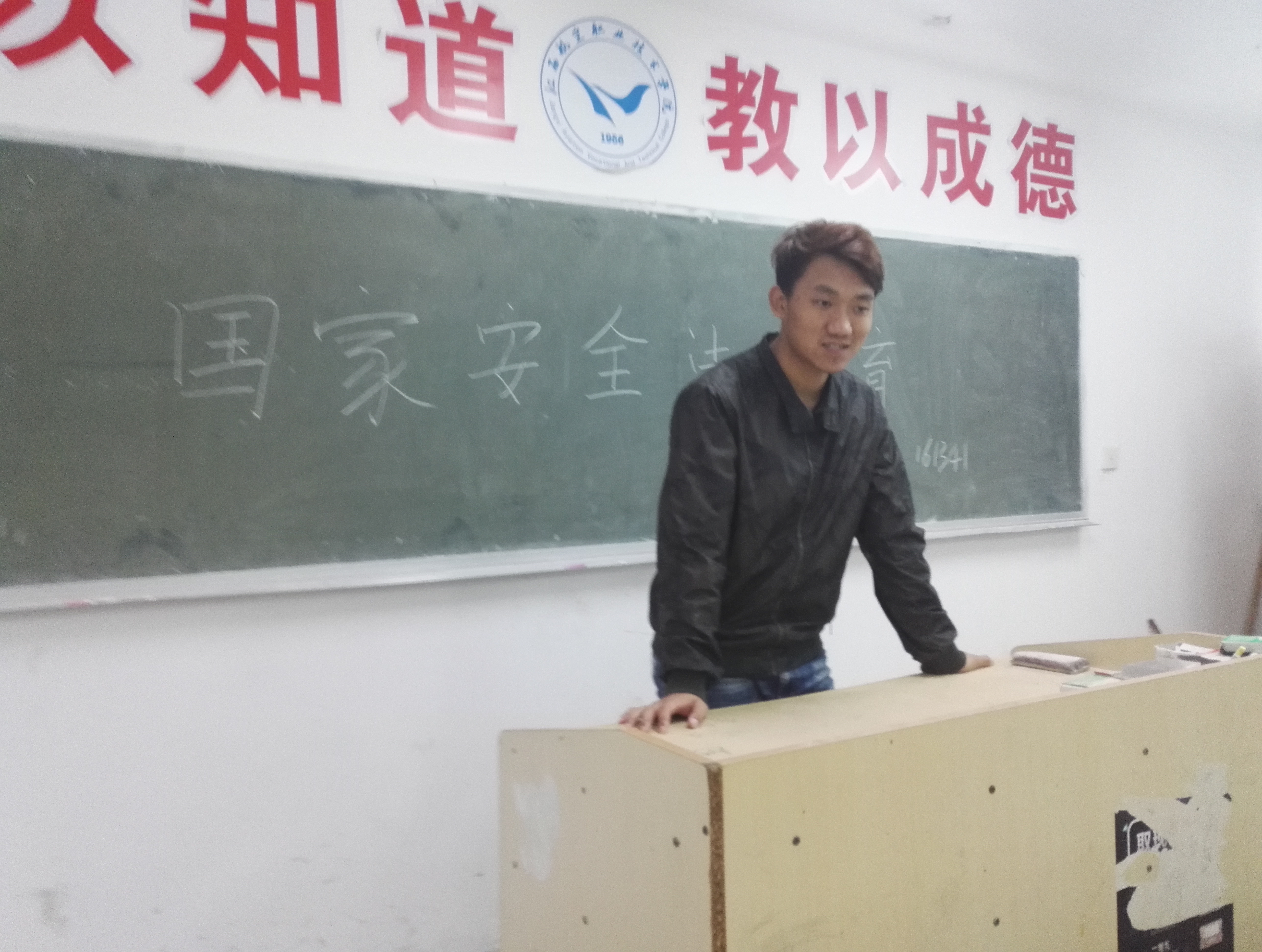 1493216057558868.jpg 1F35C084F36E4B24414F133F68DDEBCE.jpg